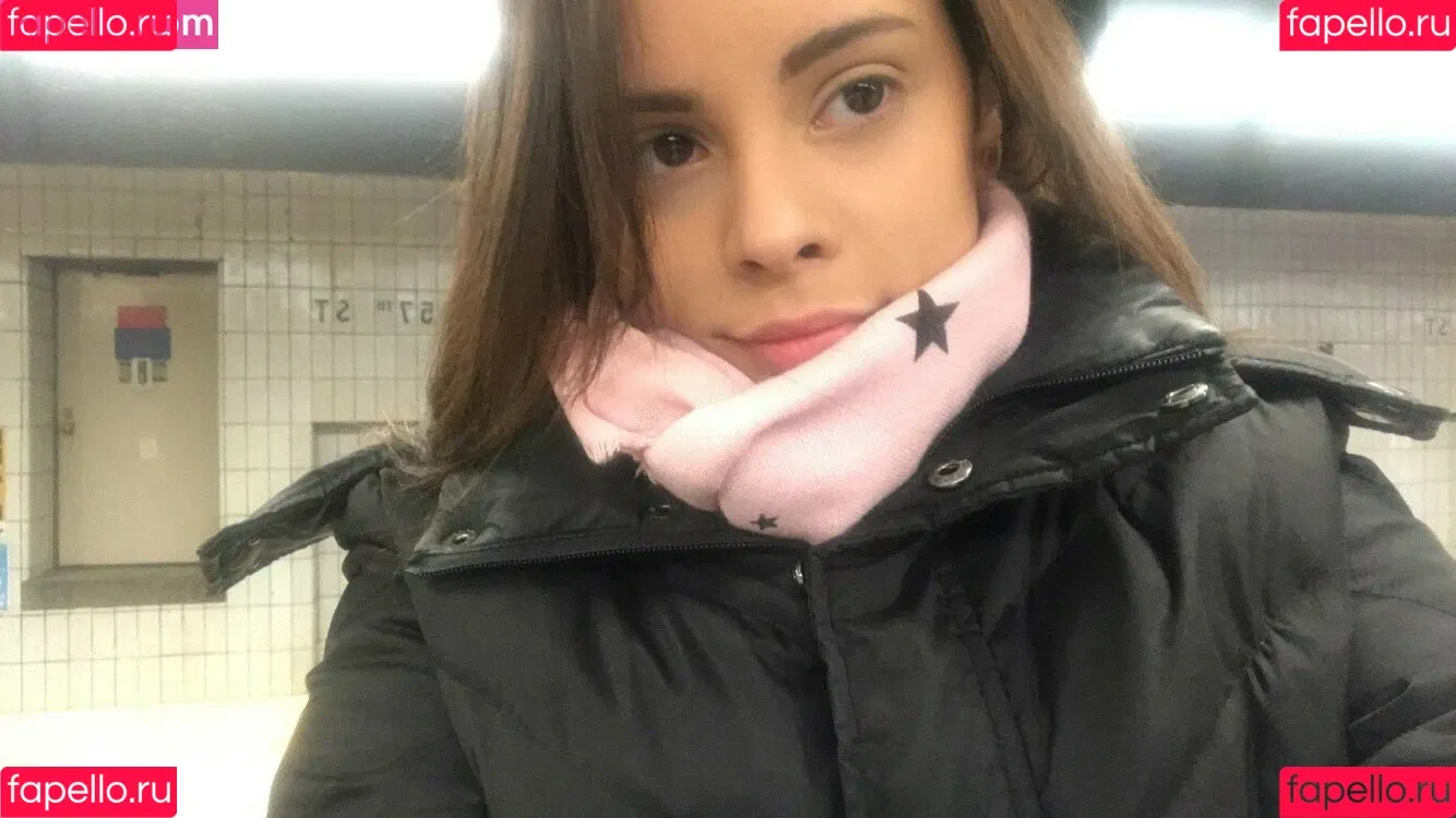 silllymel Onlyfans Photo Gallery 