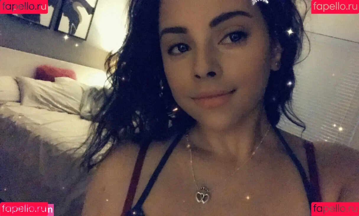 silllymel Onlyfans Photo Gallery 