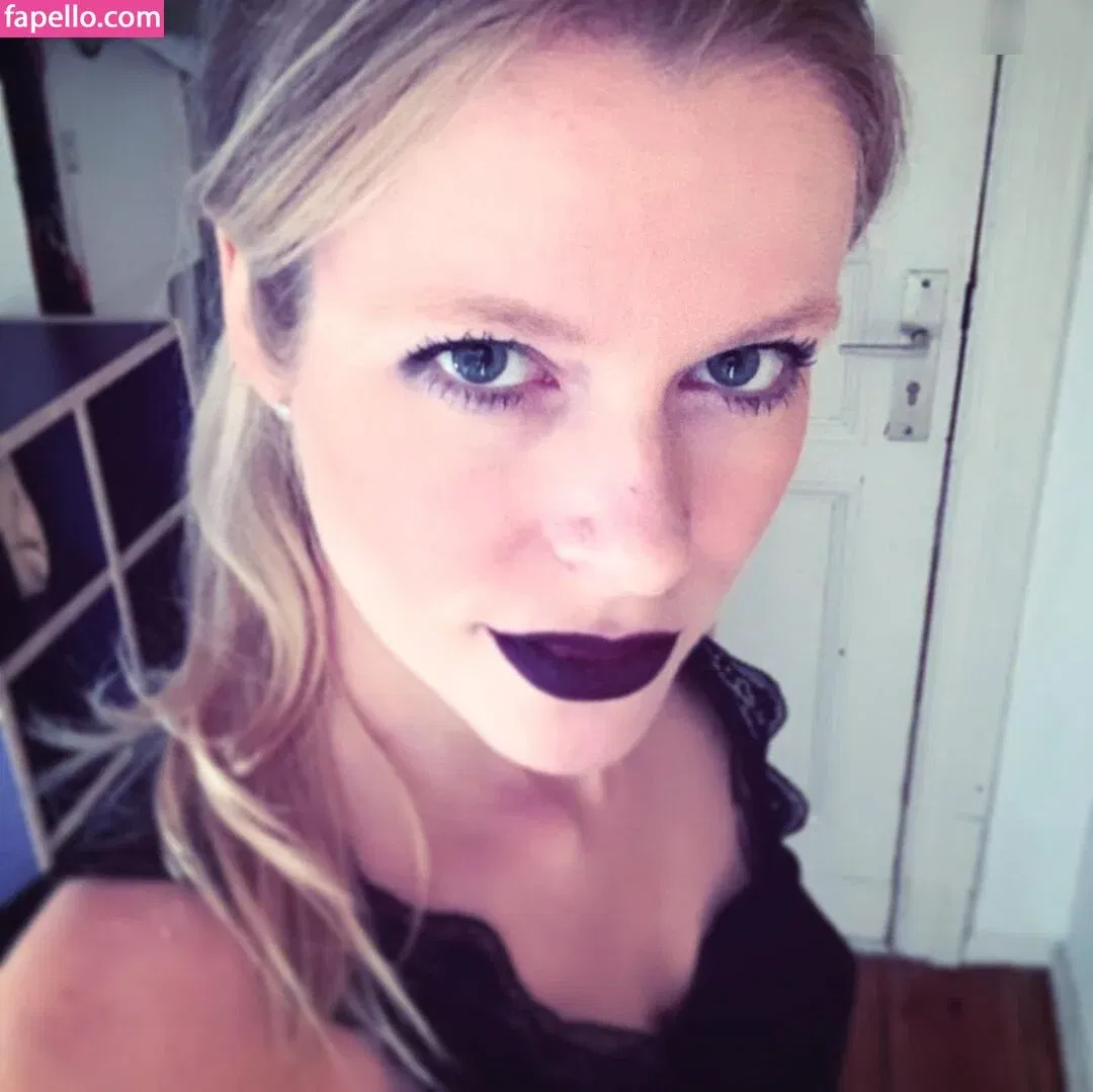 Claudia Swea Onlyfans Photo Gallery 