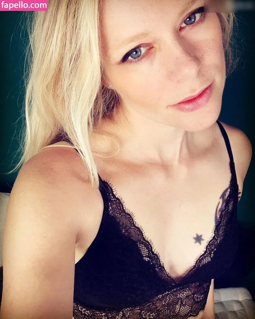 Claudia Swea Onlyfans Photo Gallery 