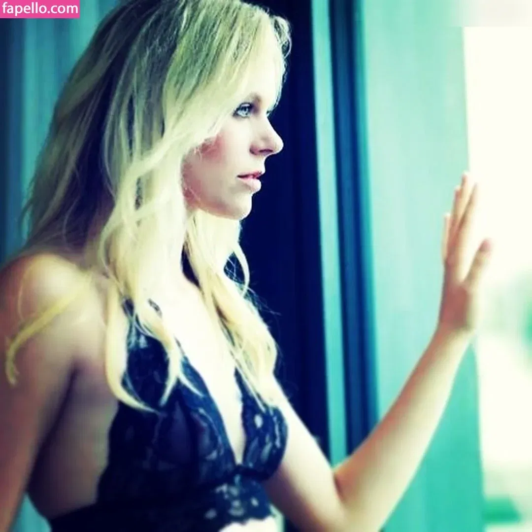 Claudia Swea Onlyfans Photo Gallery 