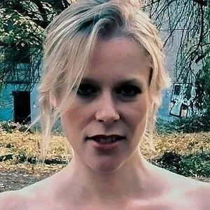 Claudia Swea Onlyfans Photo Gallery 