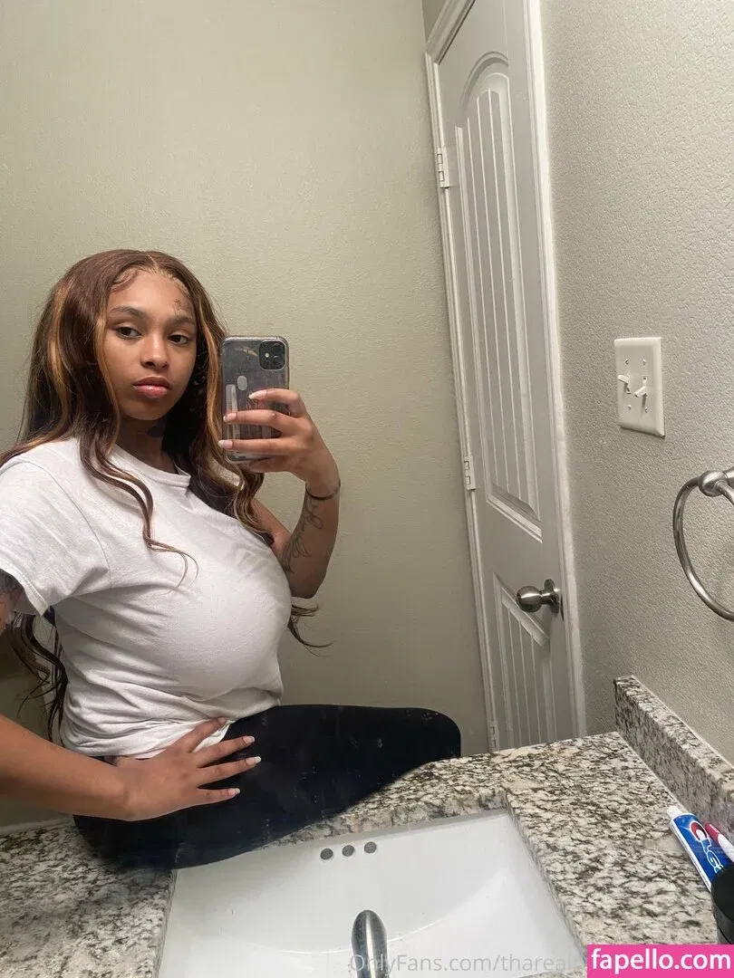 tharealnenebalenciaga Onlyfans Photo Gallery 