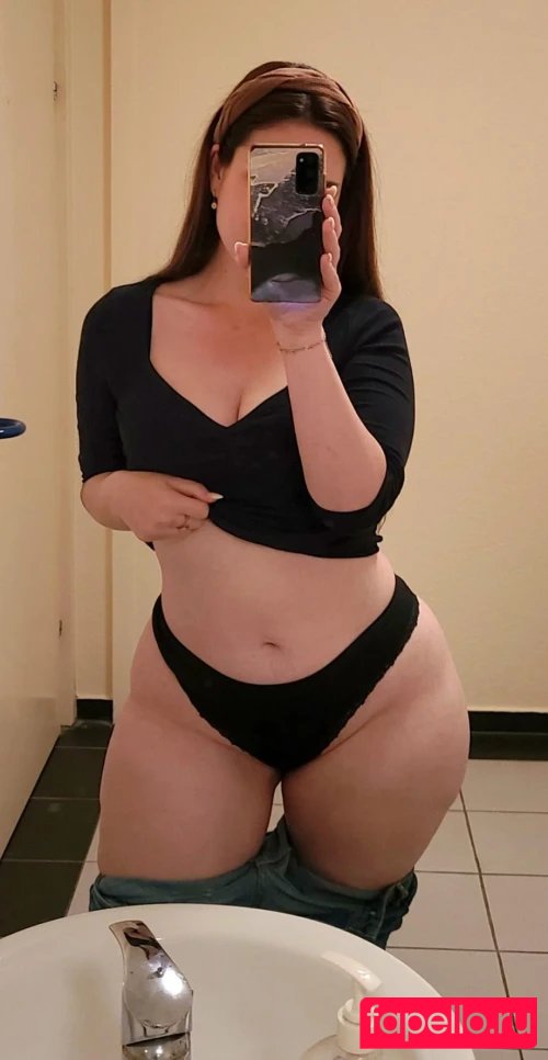 Pale Thickness Nude Onlyfans Photo 23