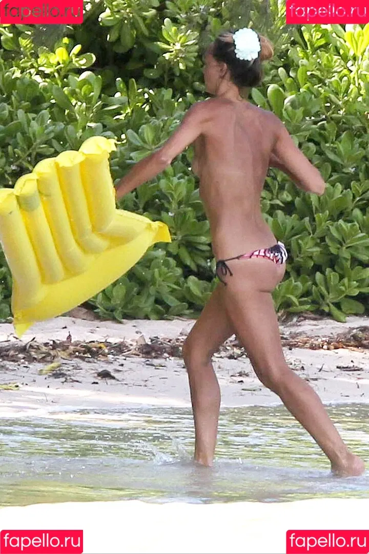 Sharni Vinson Onlyfans Photo Gallery 