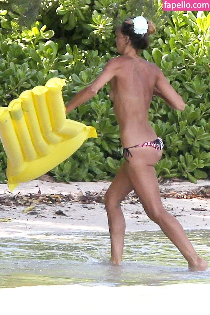 Sharni Vinson Onlyfans Photo Gallery 