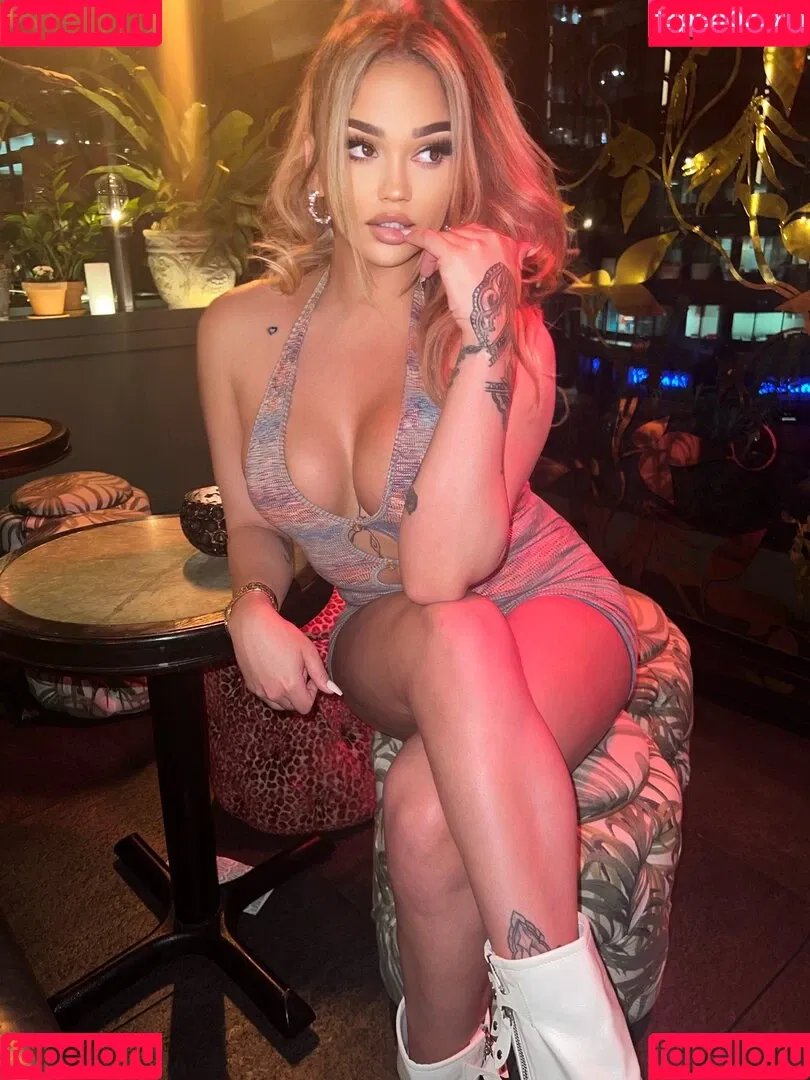 Dominyka Rae Onlyfans Photo Gallery 