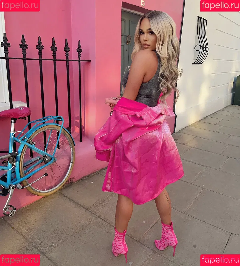 Dominyka Rae Onlyfans Photo Gallery 