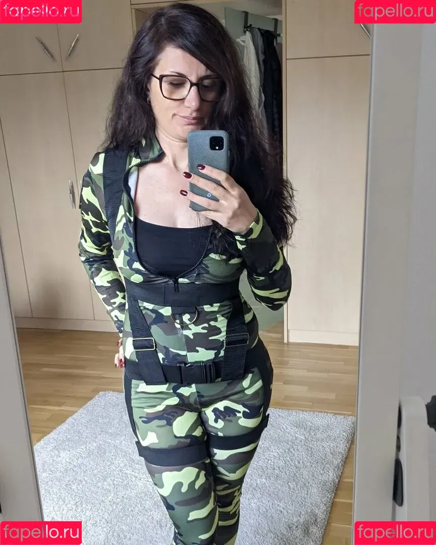 Hotwifehunny Onlyfans Photo Gallery 