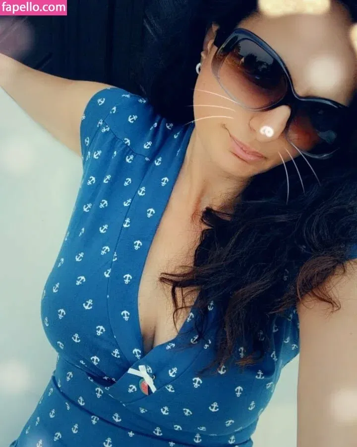 Hotwifehunny Onlyfans Photo Gallery 