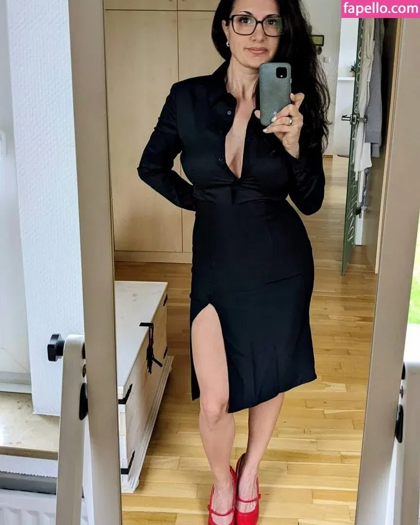 Hotwifehunny Onlyfans Photo Gallery 