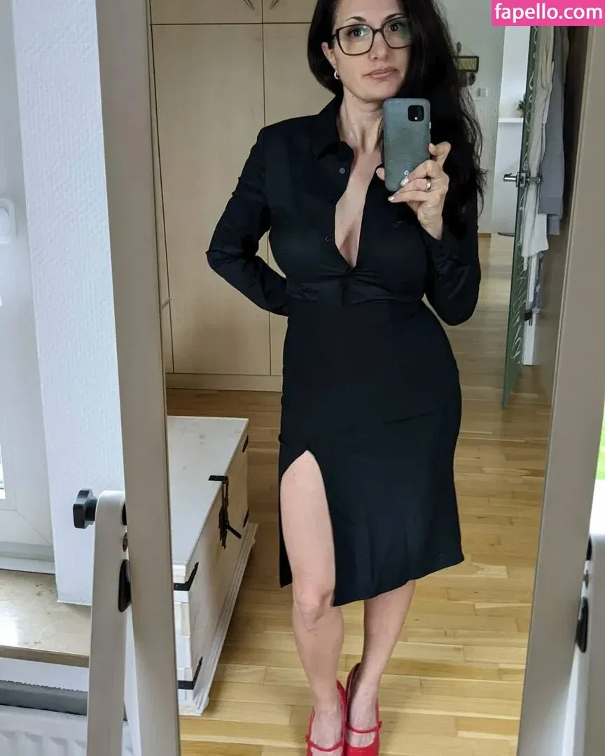 Hotwifehunny Onlyfans Photo Gallery 