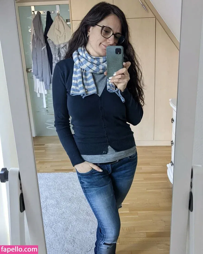 Hotwifehunny Onlyfans Photo Gallery 