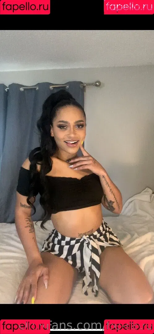 be-rave Onlyfans Photo Gallery 