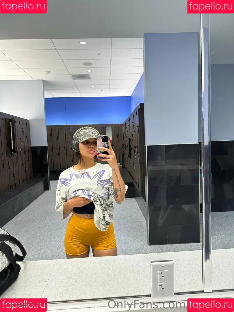 be-rave Onlyfans Photo Gallery 