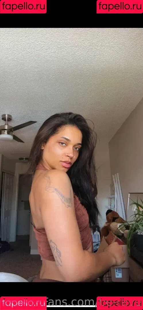 be-rave Onlyfans Photo Gallery 