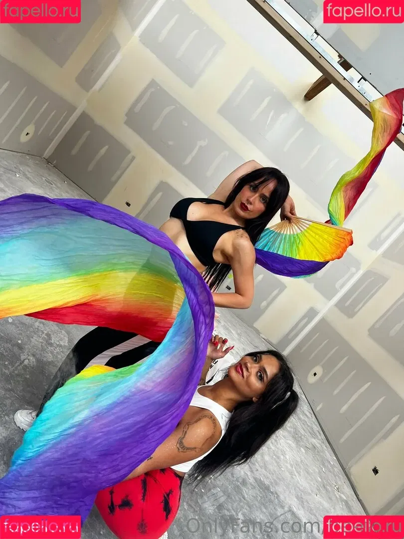 be-rave Onlyfans Photo Gallery 