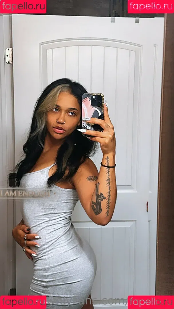 be-rave Onlyfans Photo Gallery 