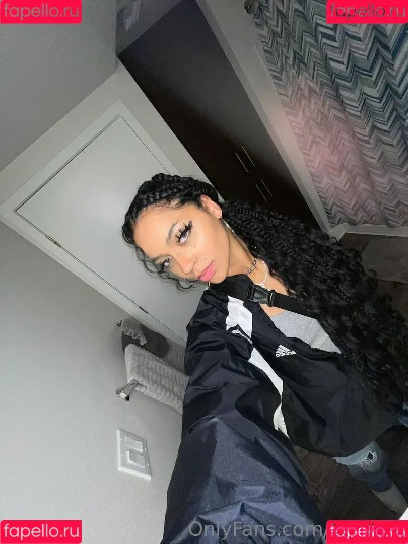 be-rave Onlyfans Photo Gallery 