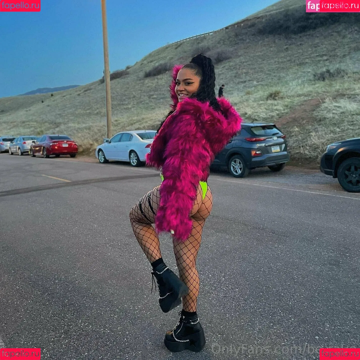 be-rave Onlyfans Photo Gallery 