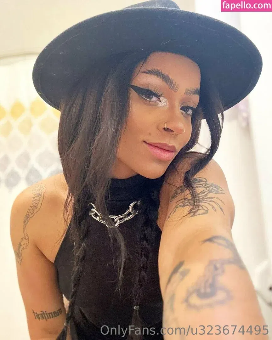 be-rave Onlyfans Photo Gallery 