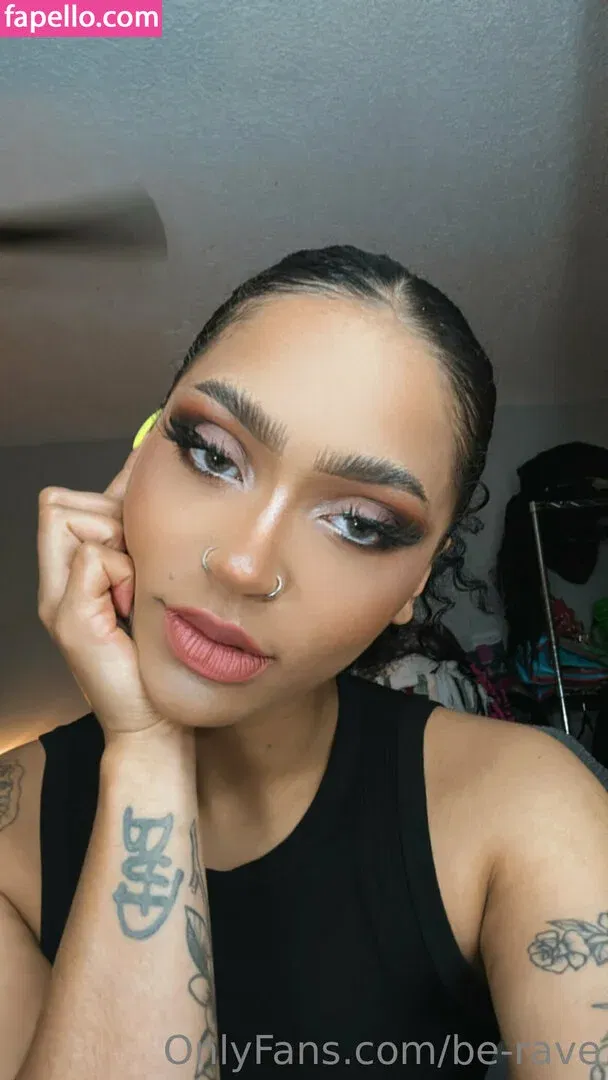 be-rave Onlyfans Photo Gallery 