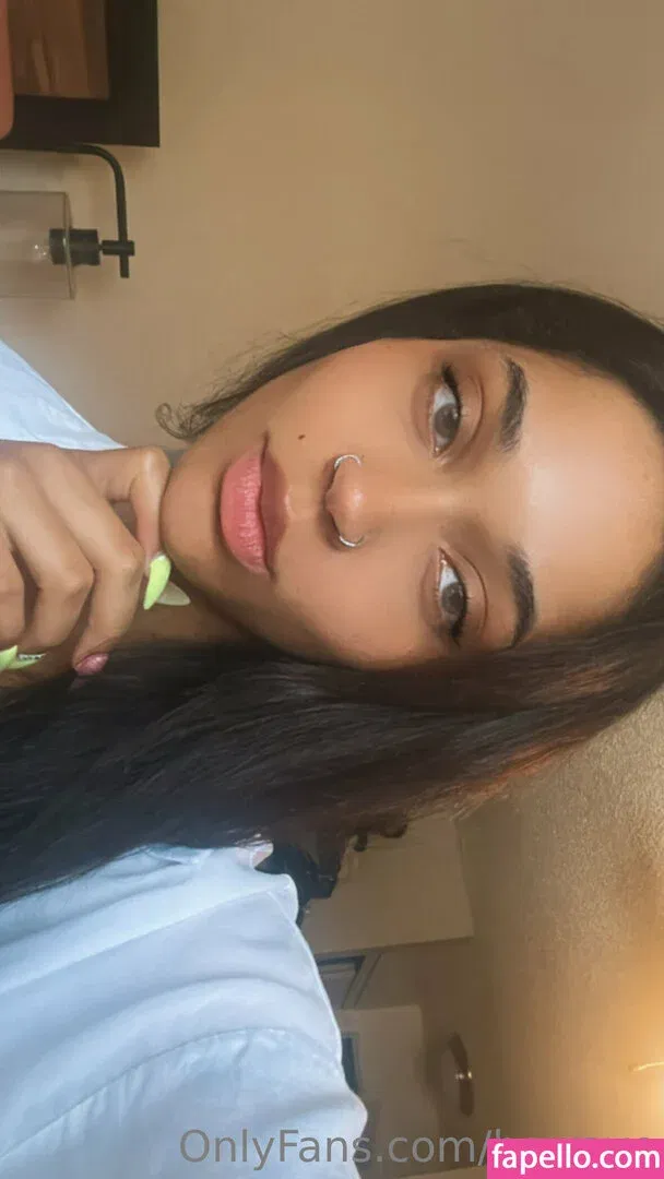 be-rave Onlyfans Photo Gallery 