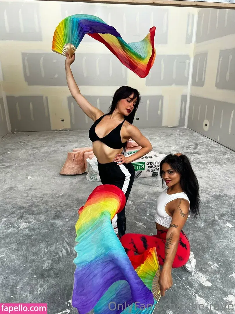 be-rave Onlyfans Photo Gallery 