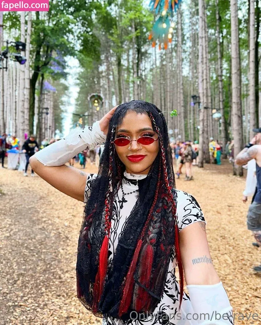 be-rave Onlyfans Photo Gallery 