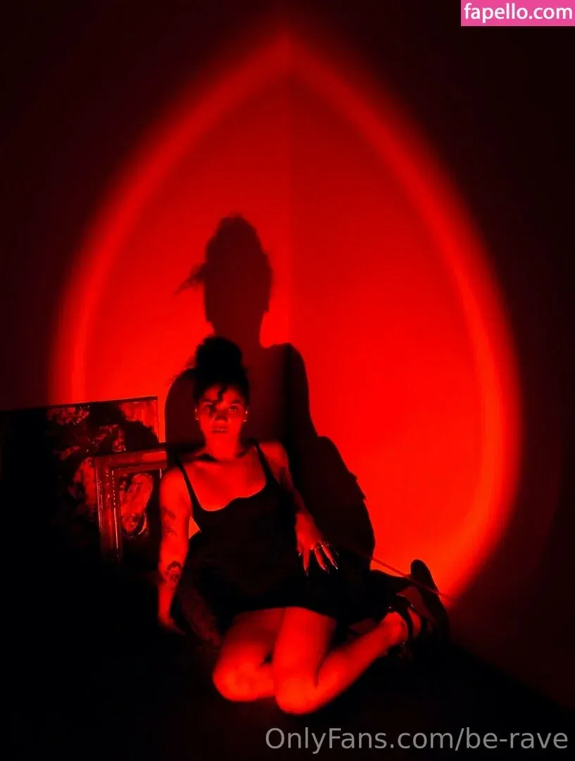 be-rave Onlyfans Photo Gallery 