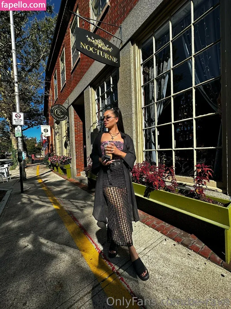 be-rave Onlyfans Photo Gallery 