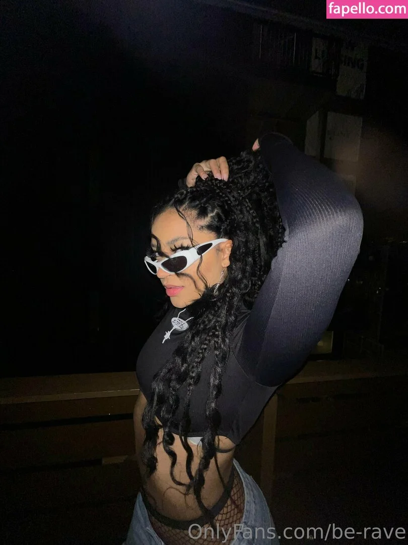 be-rave Onlyfans Photo Gallery 