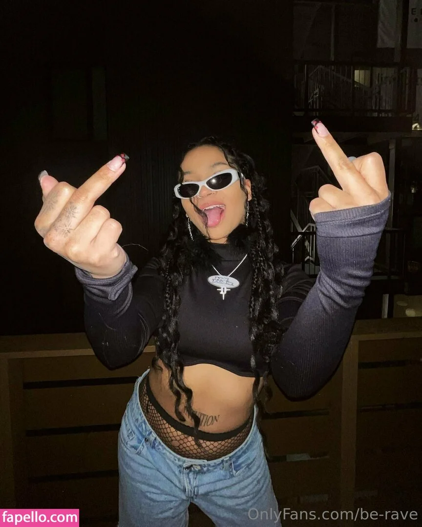 be-rave Onlyfans Photo Gallery 