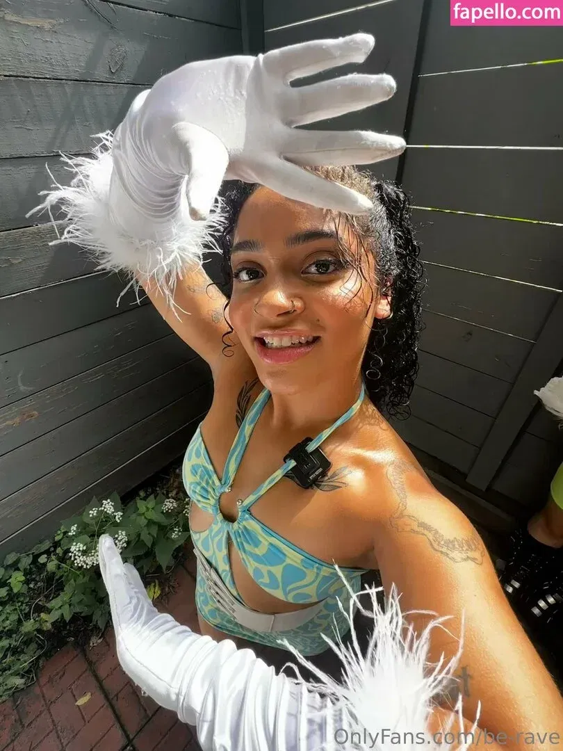 be-rave Onlyfans Photo Gallery 