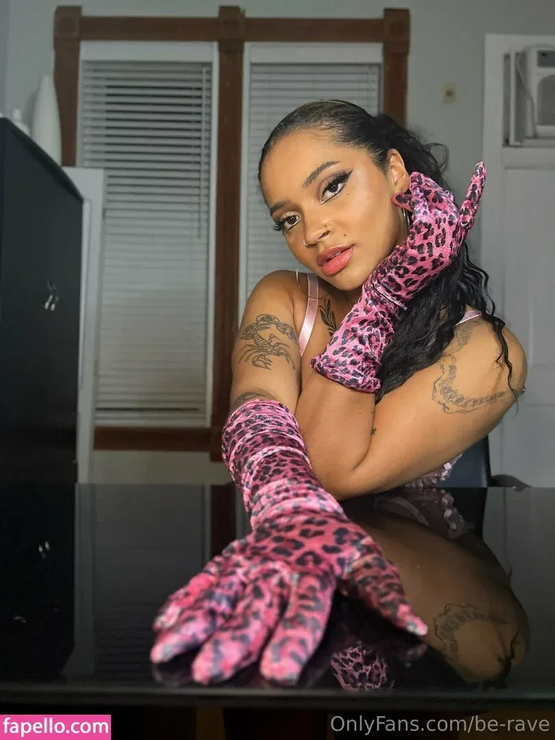 be-rave Onlyfans Photo Gallery 