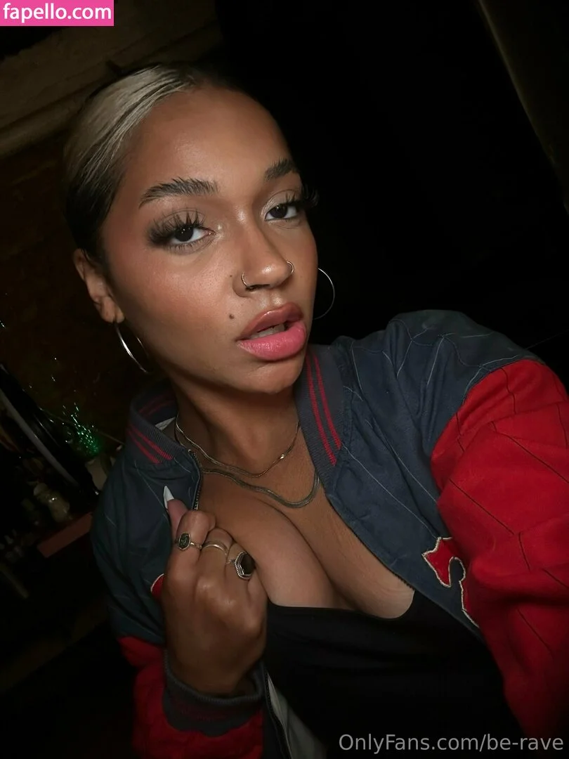 be-rave Onlyfans Photo Gallery 