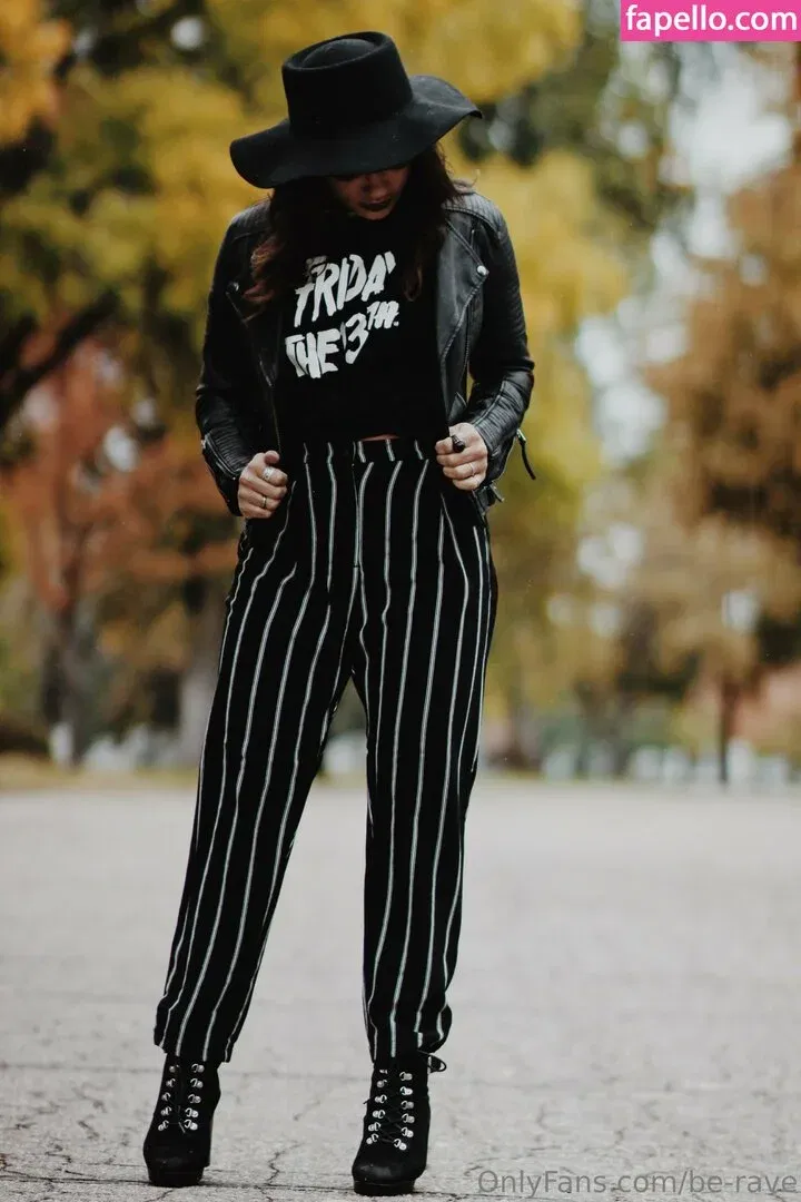 be-rave Onlyfans Photo Gallery 