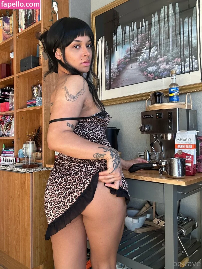 be-rave Onlyfans Photo Gallery 