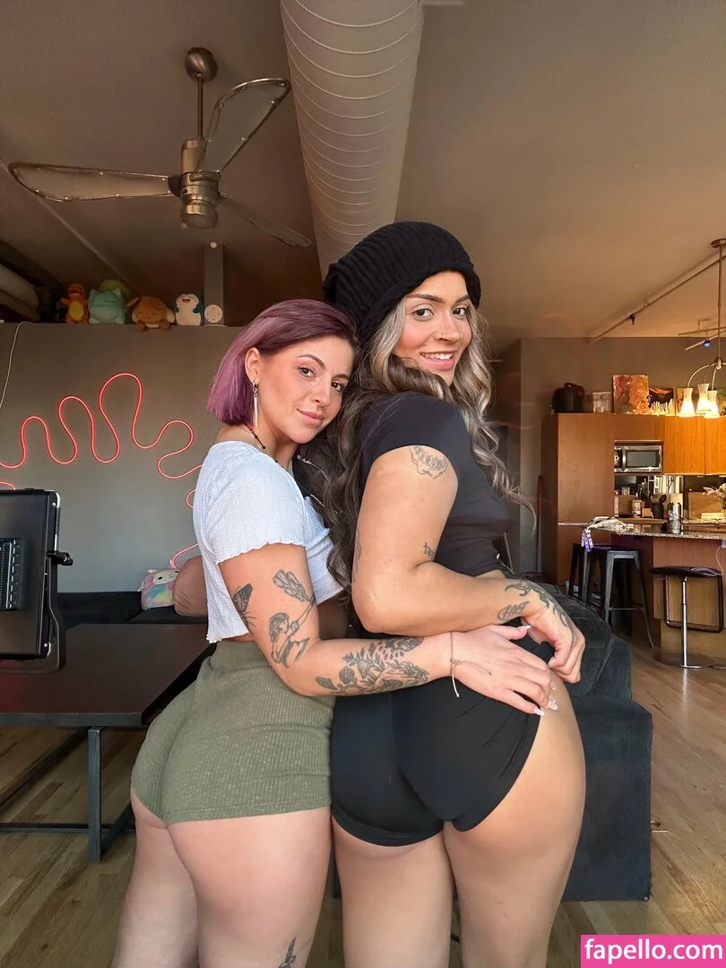 be-rave Onlyfans Photo Gallery 