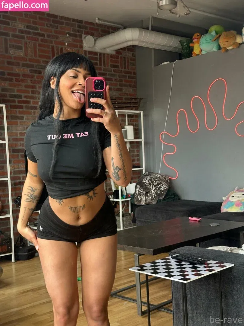 be-rave Onlyfans Photo Gallery 