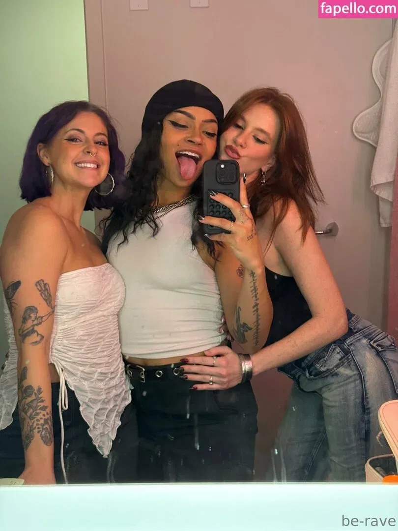 be-rave Onlyfans Photo Gallery 