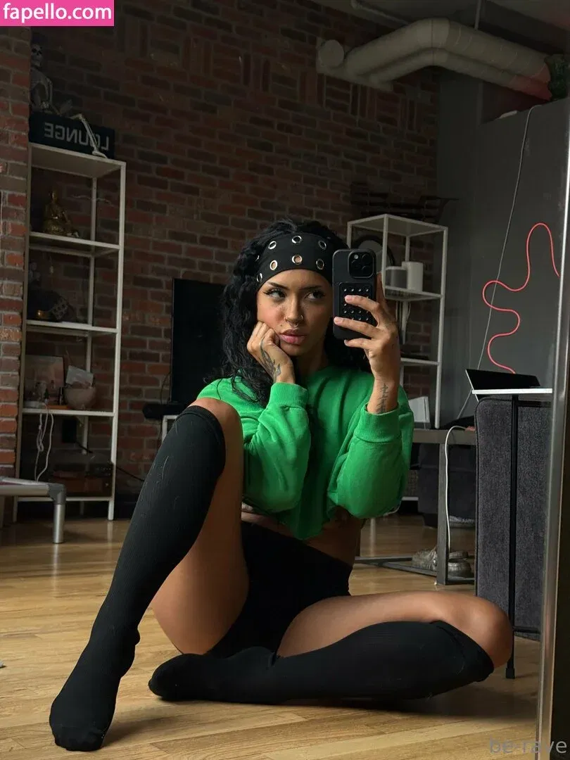 be-rave Onlyfans Photo Gallery 