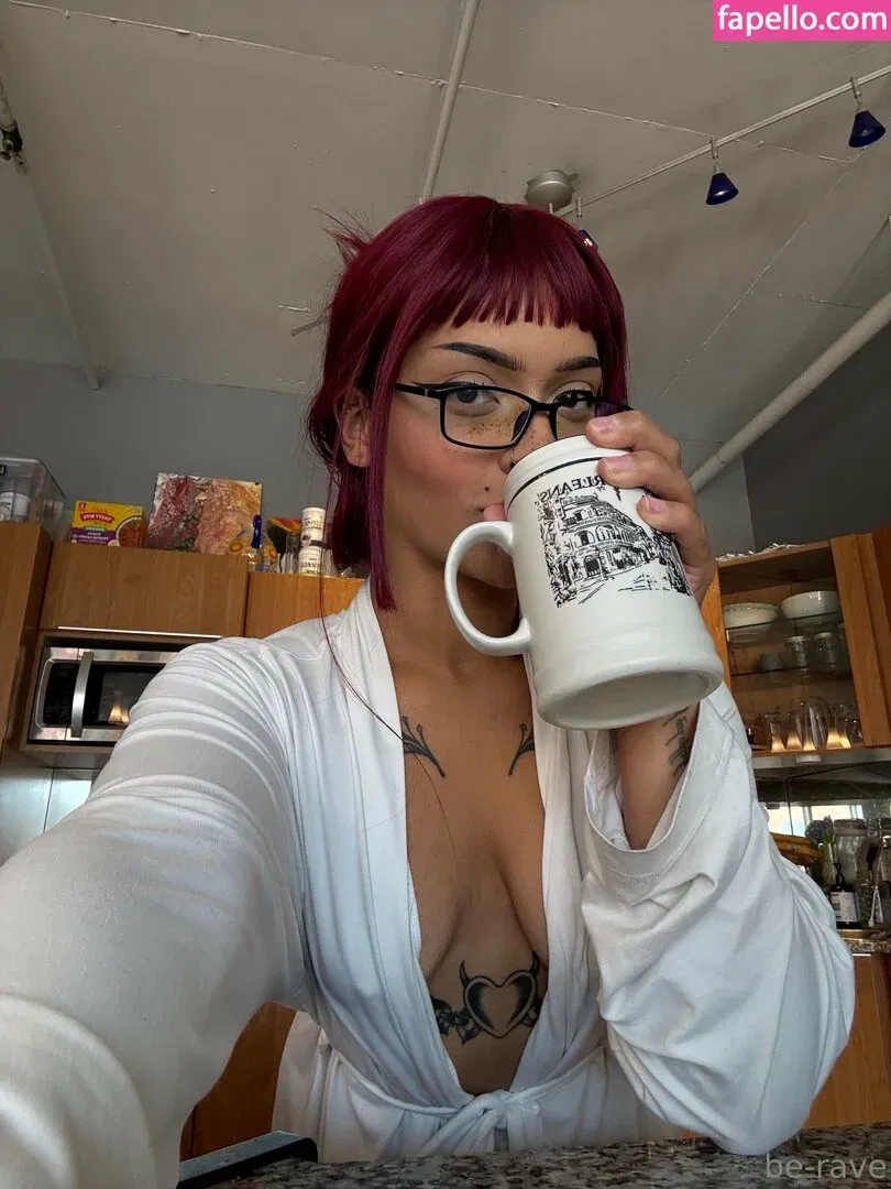 be-rave Onlyfans Photo Gallery 