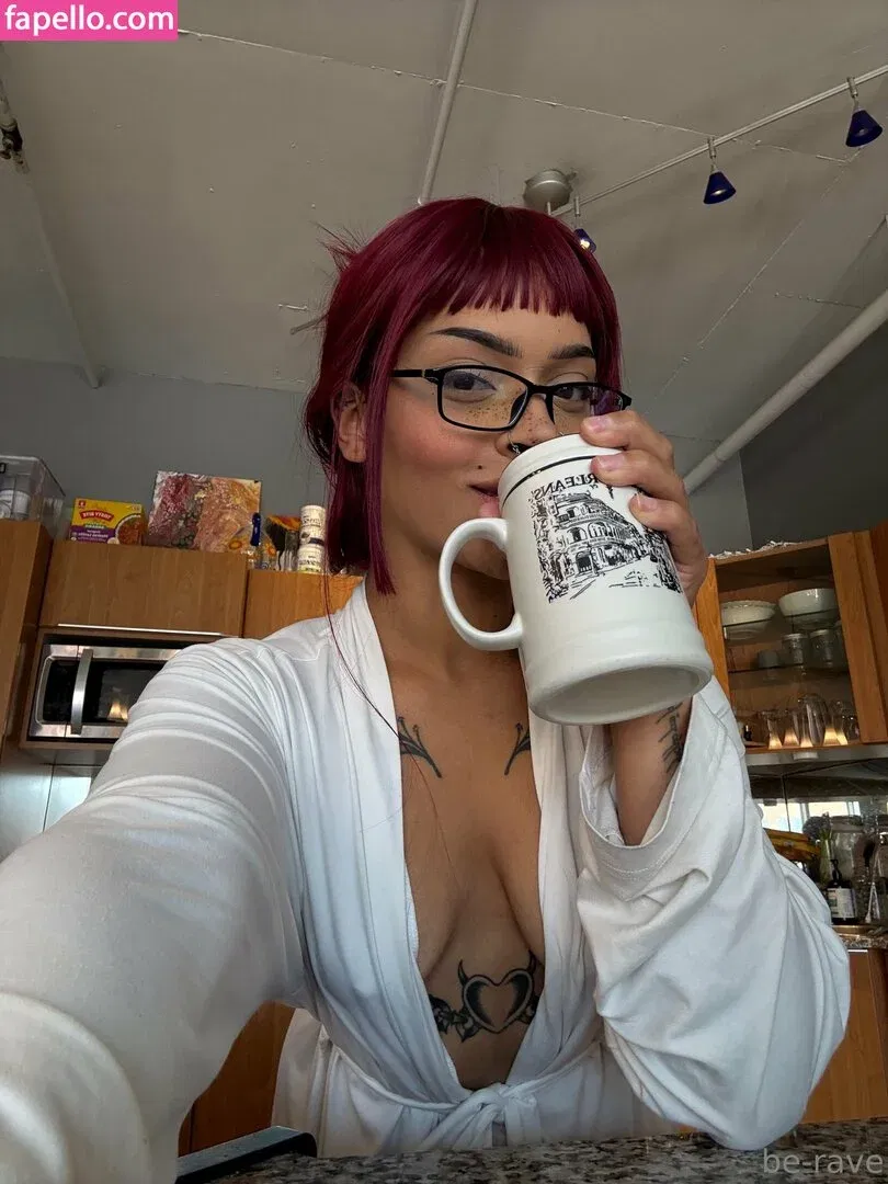 be-rave Onlyfans Photo Gallery 