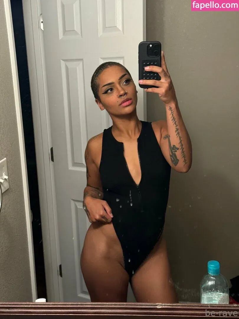 be-rave Onlyfans Photo Gallery 