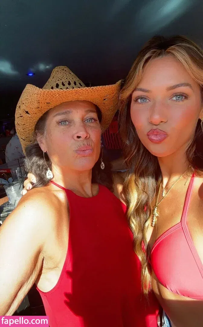 cierrabrickley Onlyfans Photo Gallery 