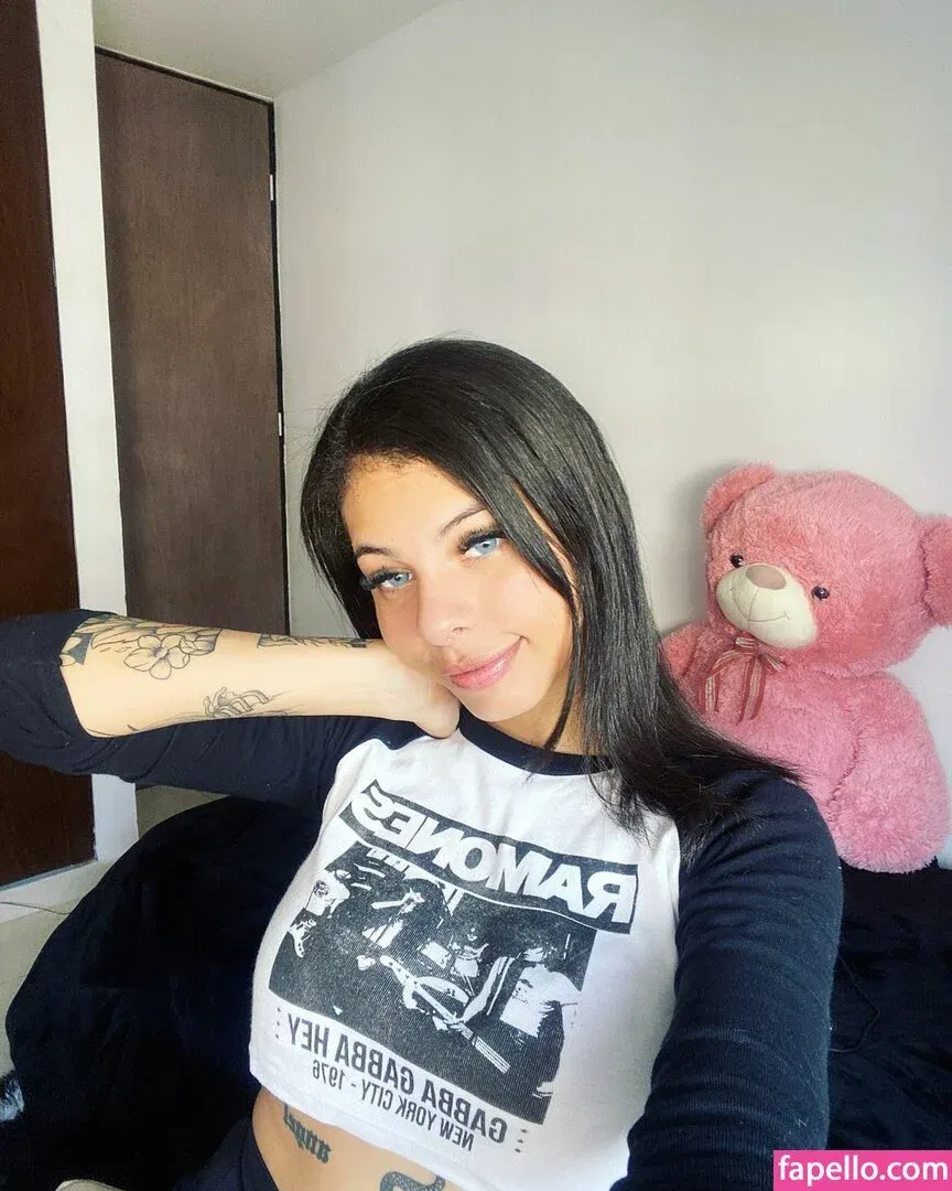 cristalblisx Onlyfans Photo Gallery 