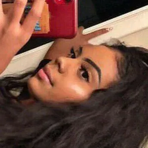 urtr8sh Onlyfans Photo Gallery 