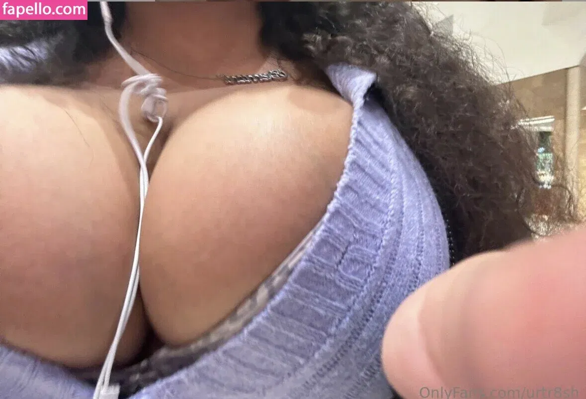 urtr8sh Onlyfans Photo Gallery 