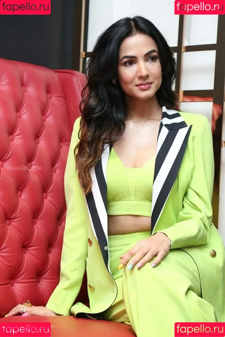 Sonal Chauhan Onlyfans Photo Gallery 